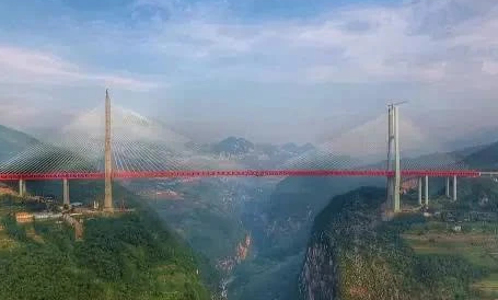 鋼板起重鉗助力“飛天”橋梁建造