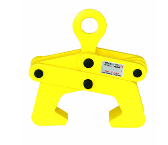 鋼板吊鉗用于公路建設(shè)鋼板的吊運(yùn)