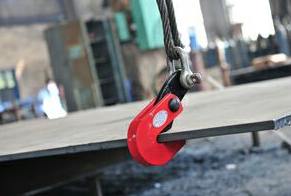 不同的環境下需要選購不同的起重鉗